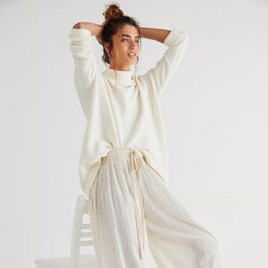 FREE PEOPLE Ottoman Slouchy Tunic Sweater Ecru White {A16}